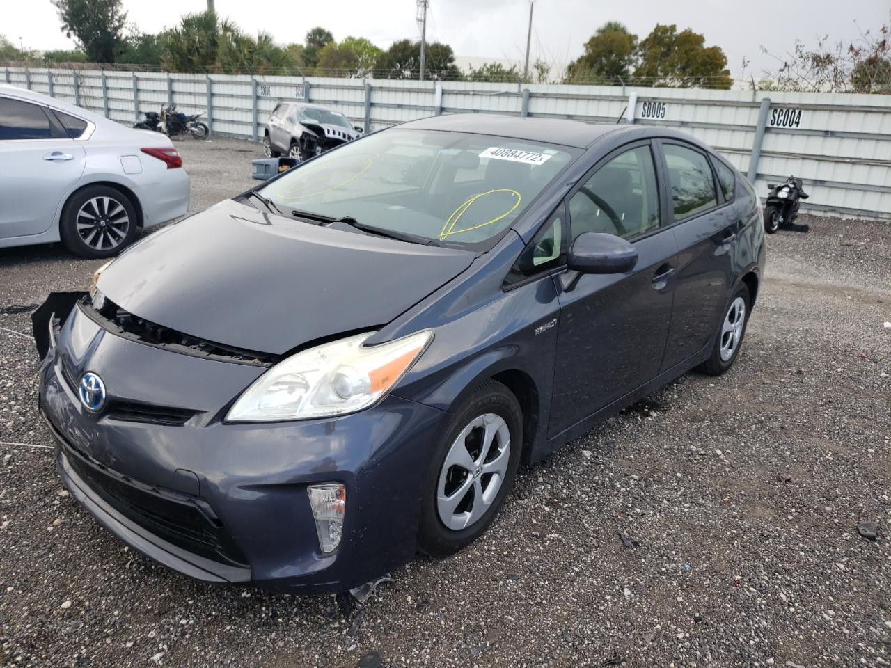 Photo 2 from auction – 2013 TOYOTA PRIUS with VIN JTDKN3DU1D1663974