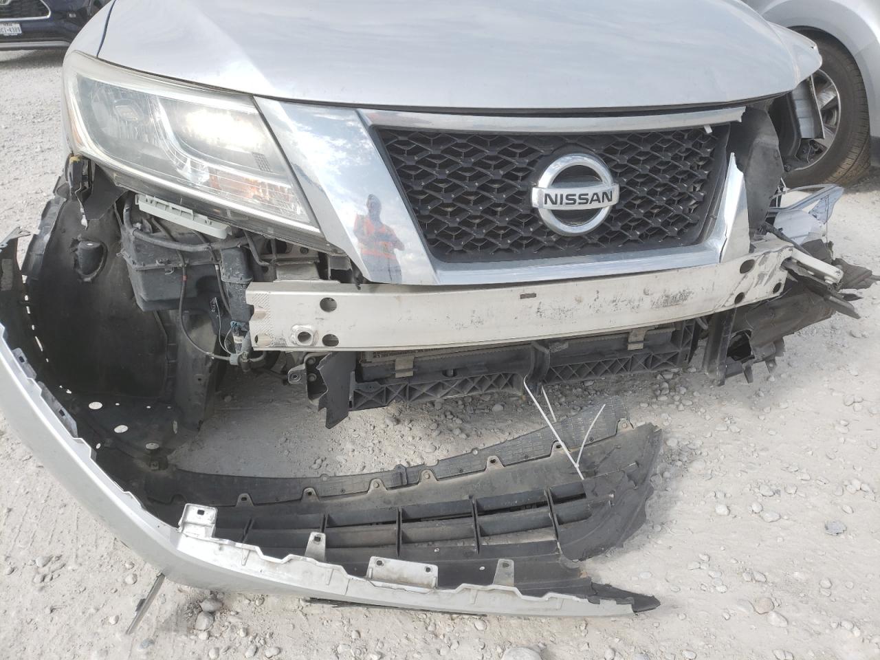 Photo 9 from auction – 2014 NISSAN PATHFINDER with VIN 5N1AR2MN8EC625582