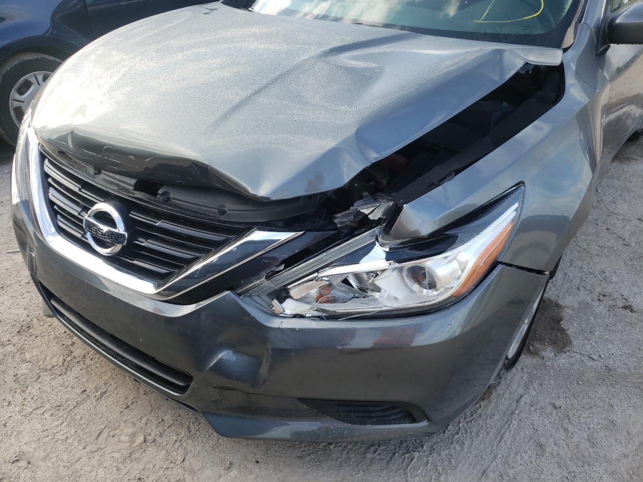 Photo 9 from auction – 2017 NISSAN ALTIMA 2.5 with VIN 1N4AL3AP0HC470165