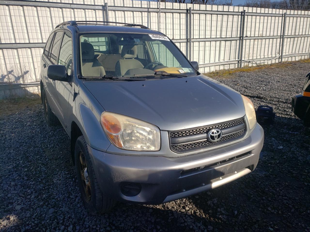 Foto 1 de la subasta – 2005 TOYOTA RAV4 con VIN JTEHD20V750060732