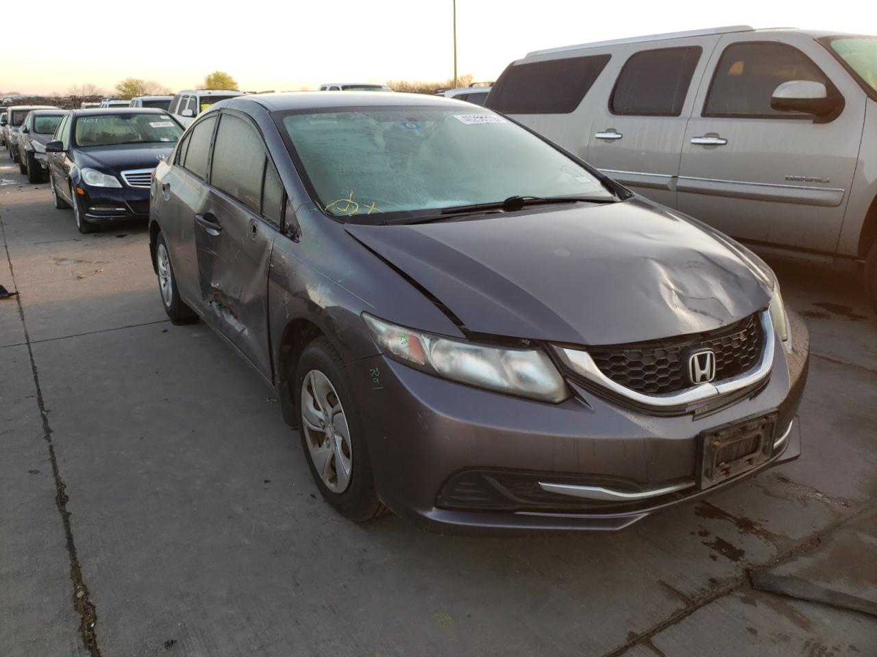 Photo 1 from auction – 2015 HONDA CIVIC LX with VIN 19XFB2F57FE001259