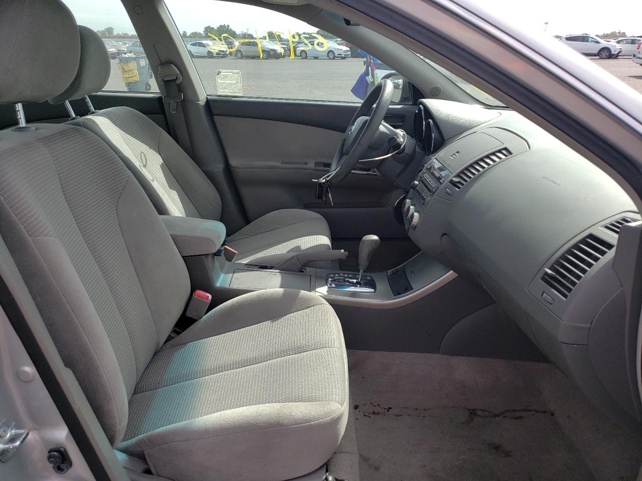 Photo 5 from auction – 2006 NISSAN ALTIMA S with VIN 1N4AL11D76N458610