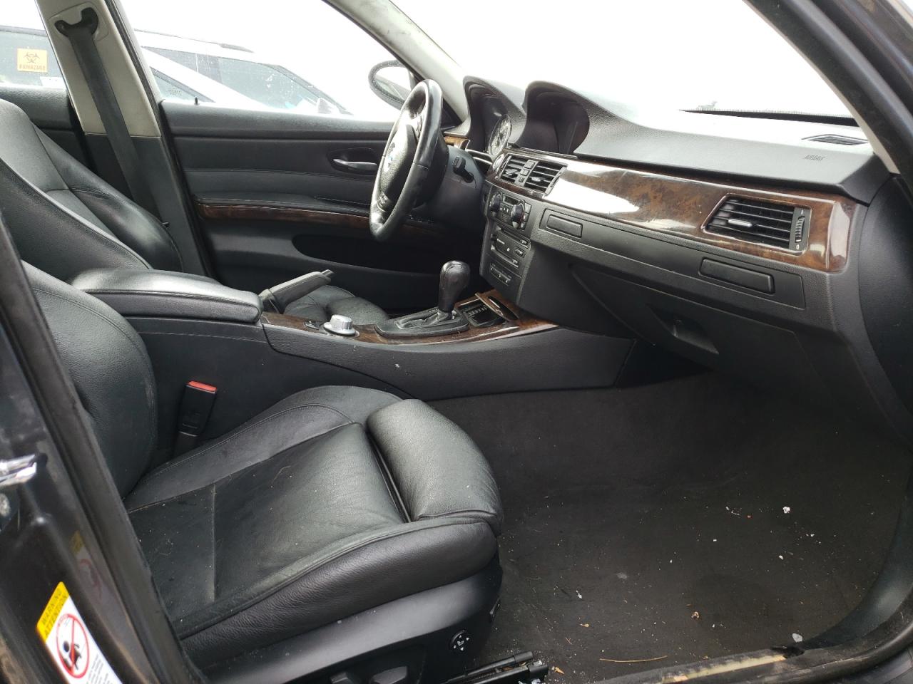 Photo 5 from auction – 2006 BMW 330 XI with VIN WBAVD33516KV65905