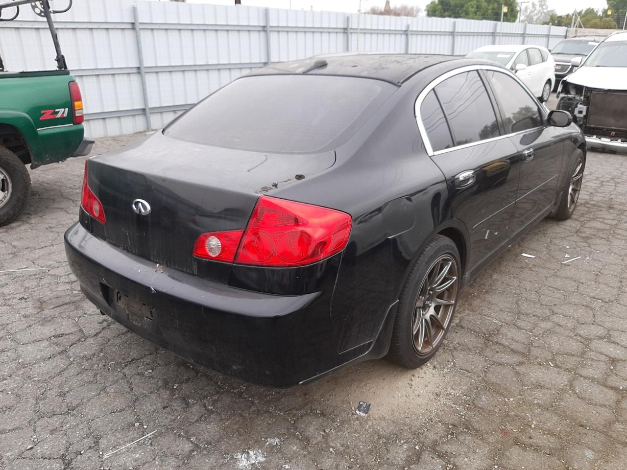 Photo 4 from auction – 2005 INFINITI G35 with VIN JNKCV51E25M216811