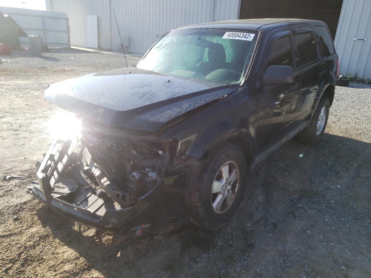 Foto 2 de la subasta – 2011 FORD ESCAPE XLS con VIN 1FMCU0C74BKC21517