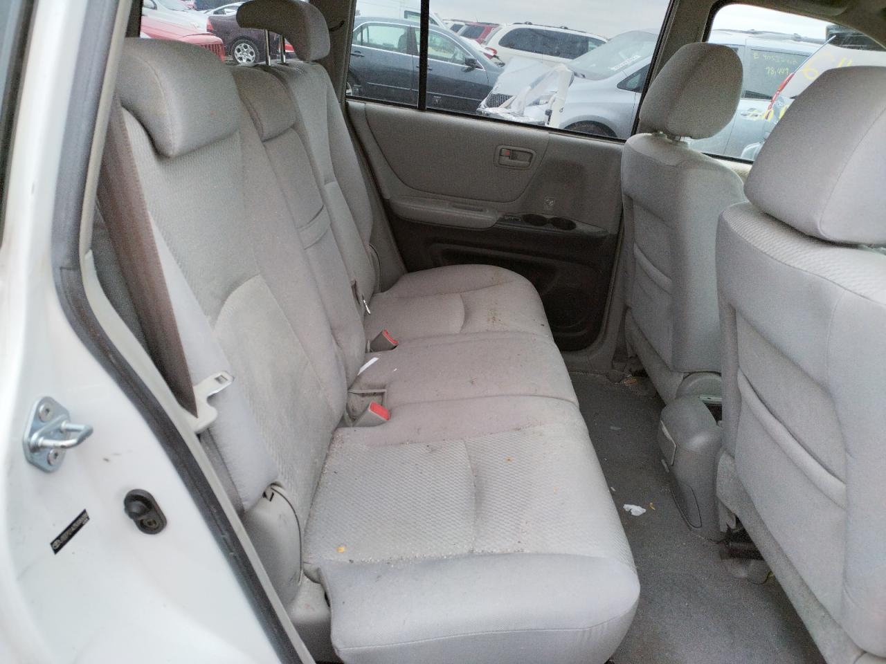 Photo 6 from auction – 2005 TOYOTA HIGHLANDER with VIN JTEEP21A350086086