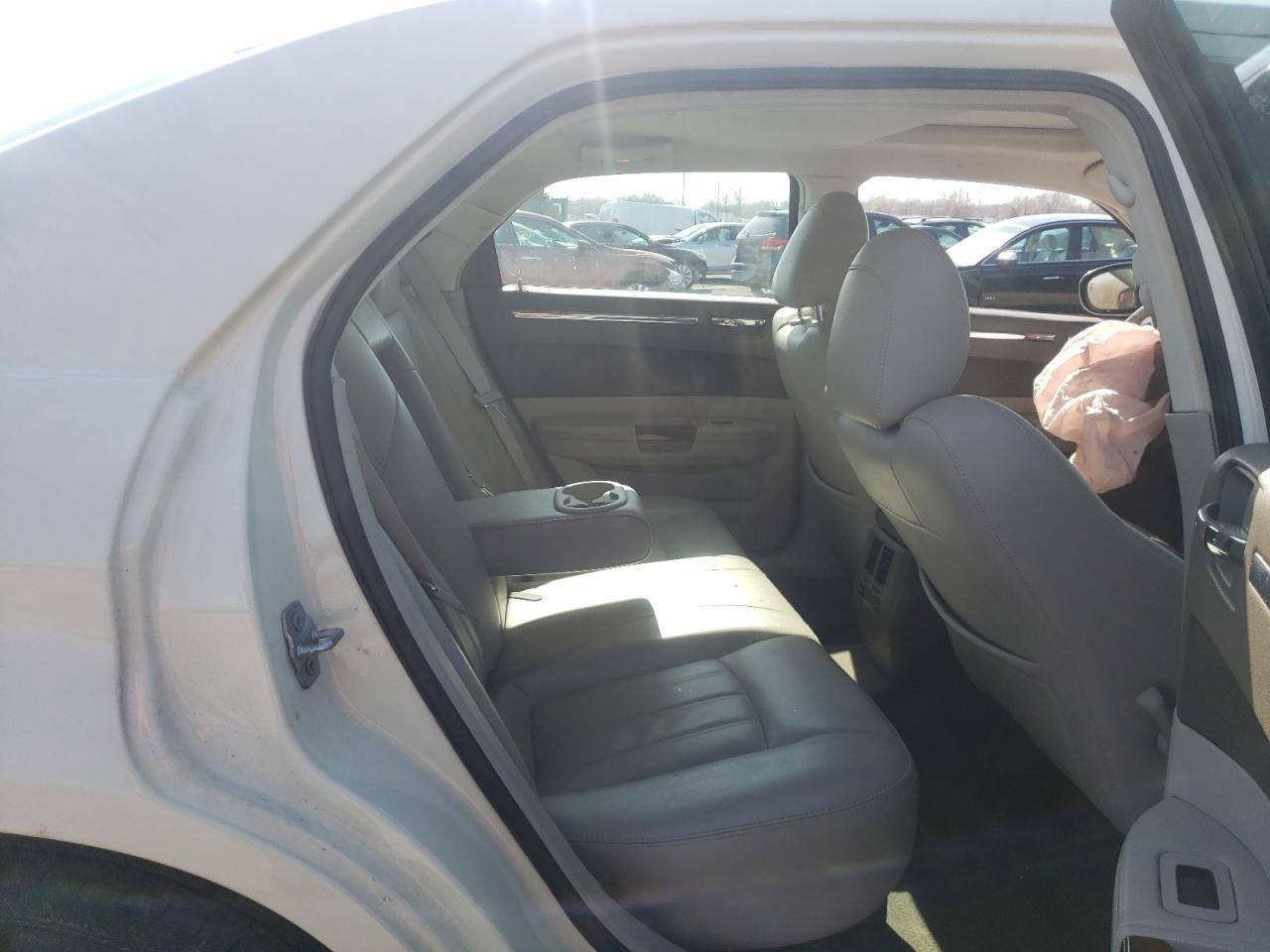 Фото 6 с аукциона – 2008 CHRYSLER 300C с VIN 2C3KA63H48H126285