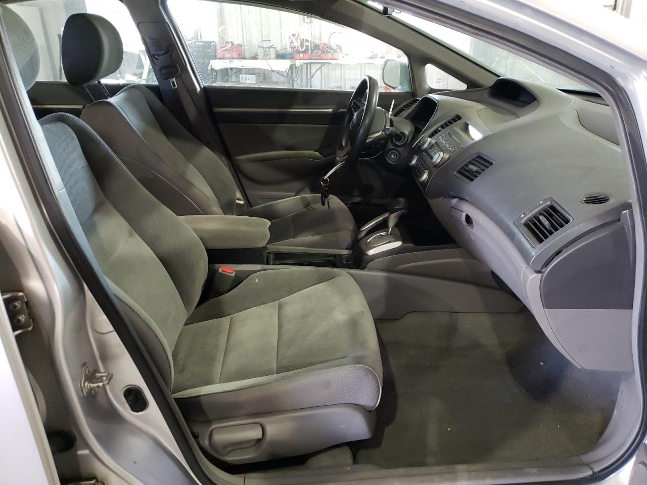 Photo 5 from auction – 2009 HONDA CIVIC EX with VIN 2HGFA16859H320435