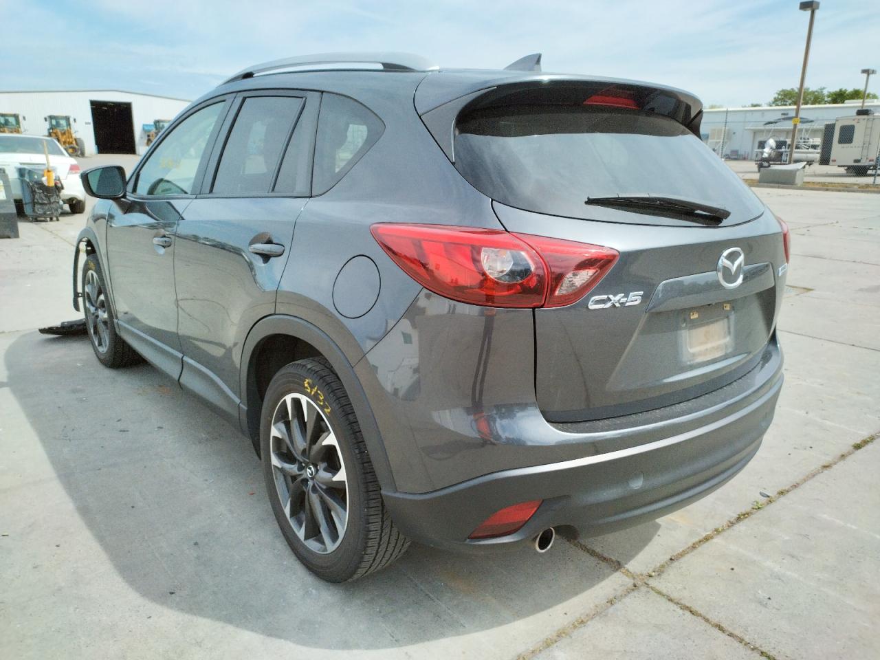 Photo 3 from auction – 2016 MAZDA CX-5 GT with VIN JM3KE2DY4G0787221