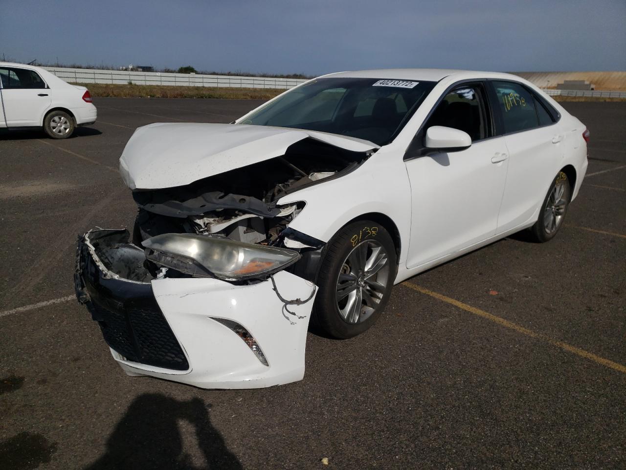 Photo 2 from auction – 2015 TOYOTA CAMRY LE with VIN 4T1BF1FK6FU006002