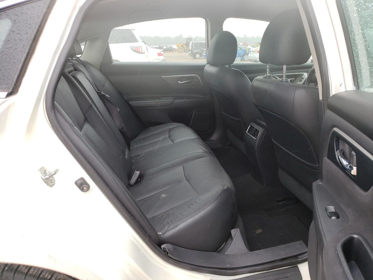 Photo 6 from auction – 2014 NISSAN ALTIMA SL with VIN 1N4AL3AP3EC106186