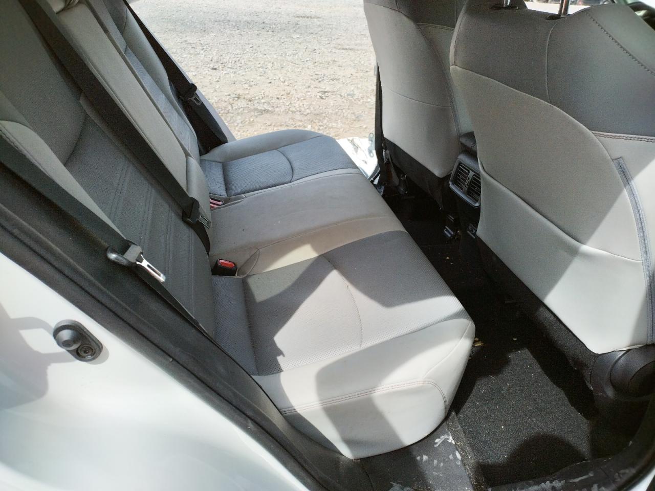 Photo 6 from auction – 2019 TOYOTA RAV4 LIMIT with VIN JTMN1RFV3KD518464