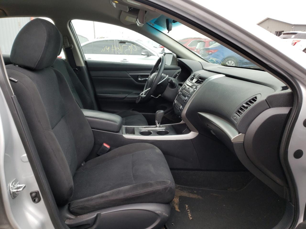 Photo 5 from auction – 2015 NISSAN ALTIMA 2.5 with VIN 1N4AL3AP4FC418843