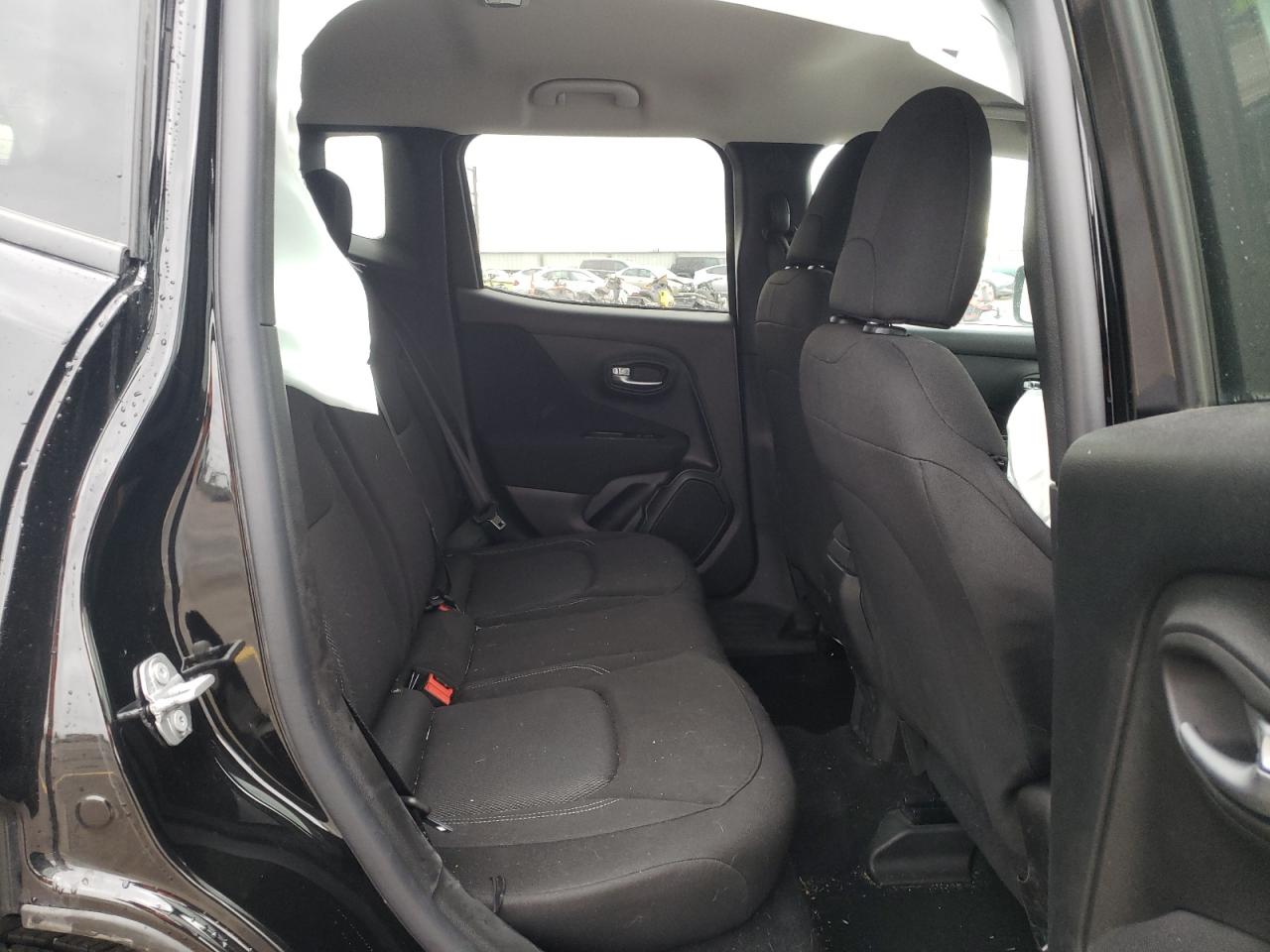 Photo 6 from auction – 2021 JEEP RENEGADE S with VIN ZACNJDAB8MPM36070