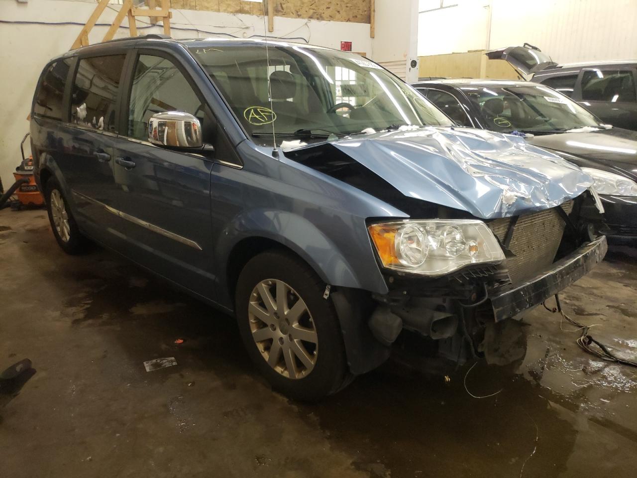 Photo 1 from auction – 2011 CHRYSLER TOWN & COU with VIN 2A4RR8DGXBR799646