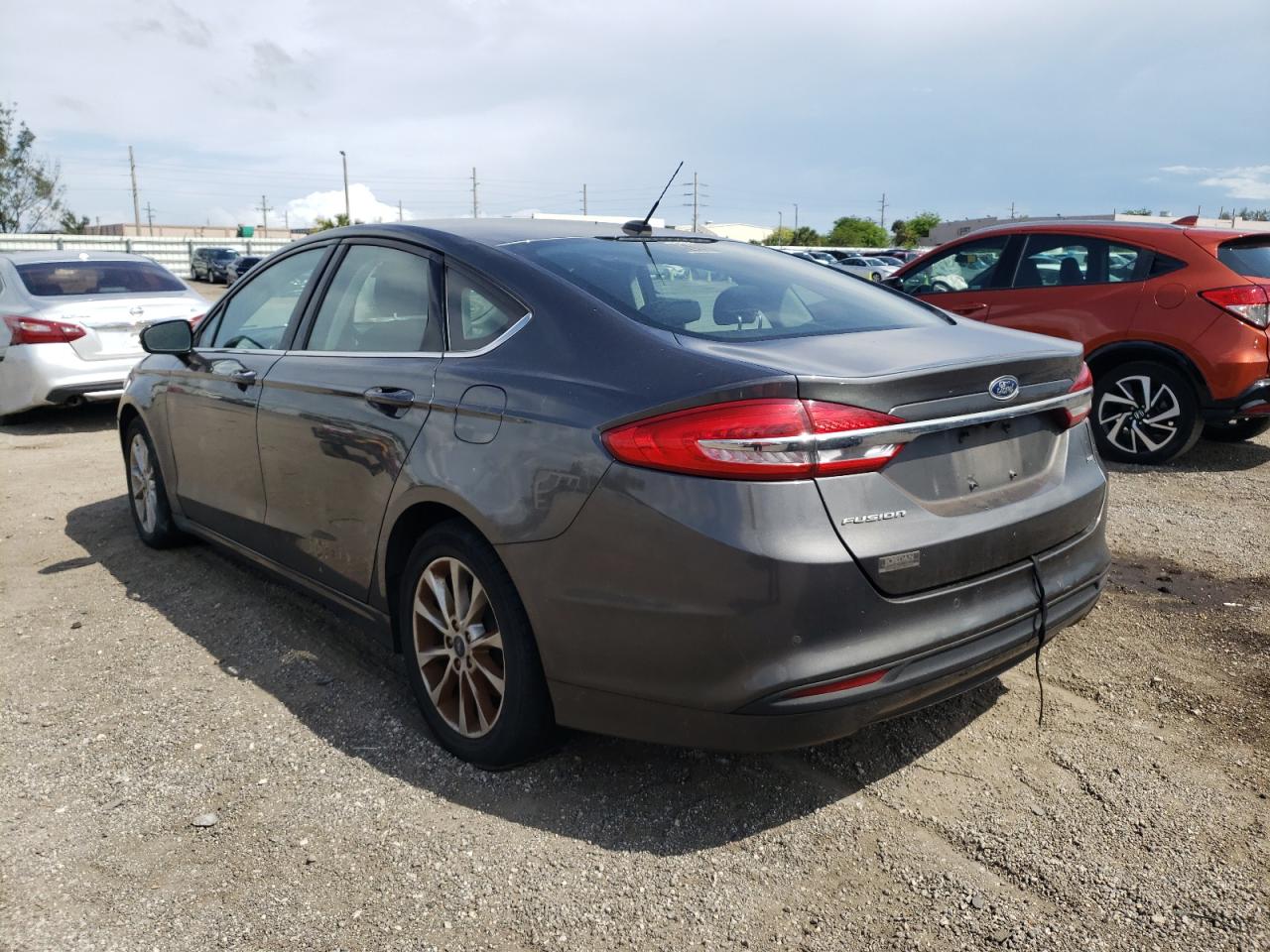 Photo 3 from auction – 2017 FORD FUSION SE with VIN 3FA6P0H73HR370321