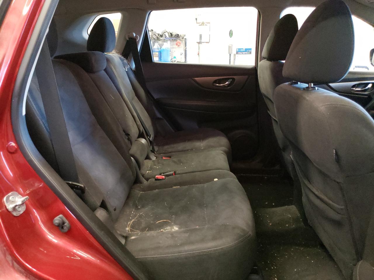 Photo 6 from auction – 2015 NISSAN ROGUE S with VIN KNMAT2MV3FP501641