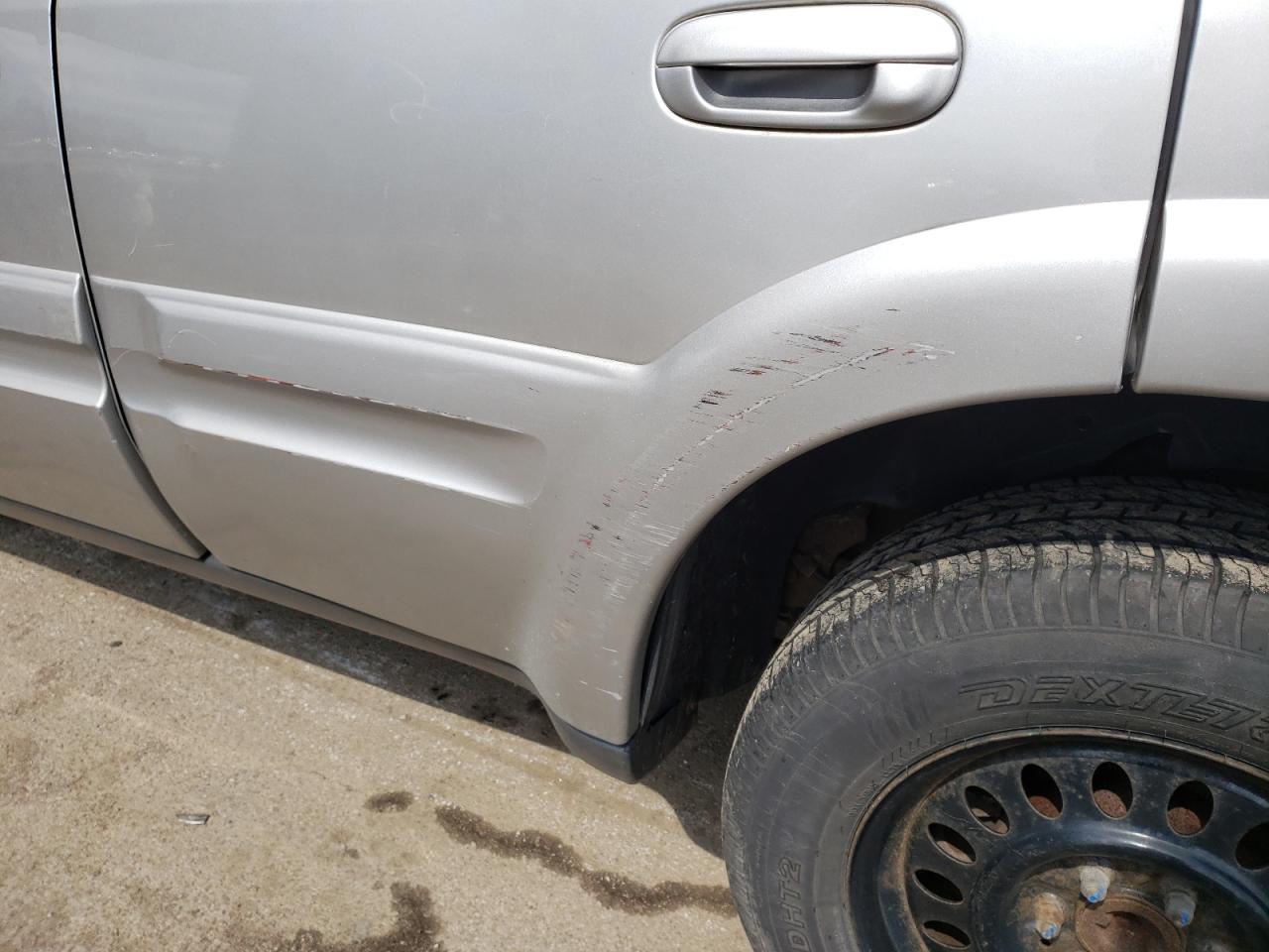 Photo 9 from auction – 2004 BUICK RAINIER CX with VIN 5GADT13SX42343776
