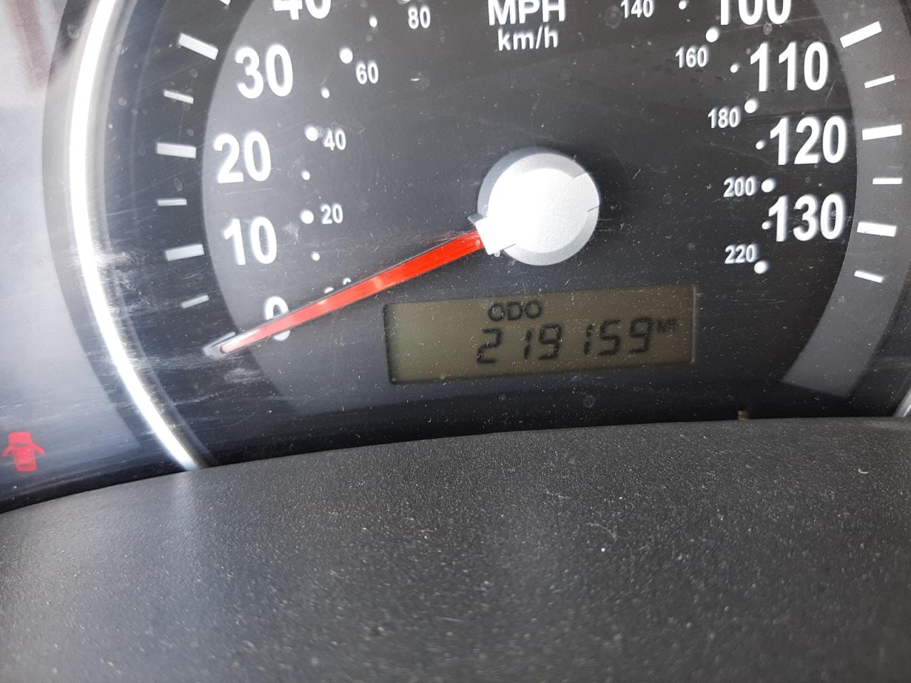 Photo 8 from auction – 2008 KIA SEDONA EX with VIN KNDMB233286237403