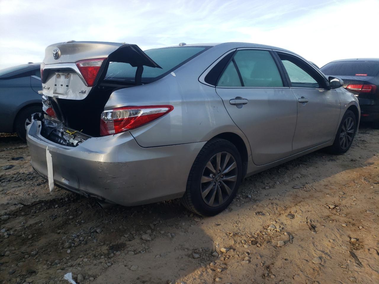 Photo 16 from auction – 2017 TOYOTA CAMRY LE with VIN 4T1BF1FK6HU322499