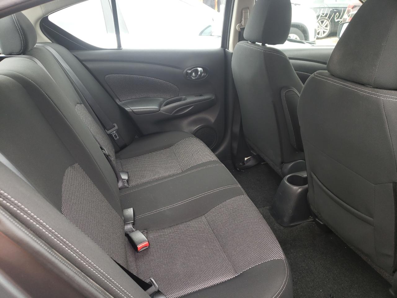 Photo 6 from auction – 2018 NISSAN VERSA S with VIN 3N1CN7AP1JL876456