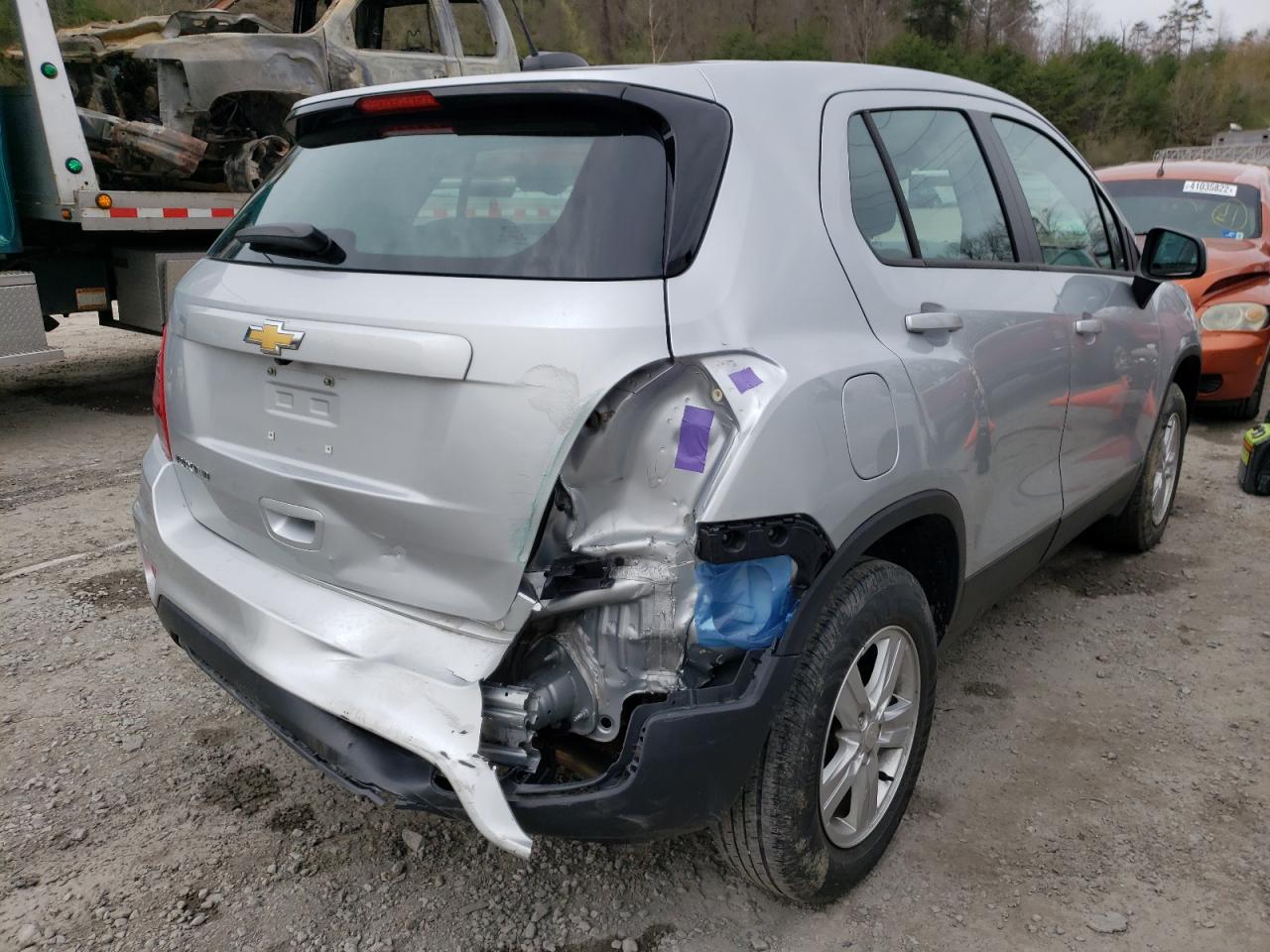 Photo 4 from auction – 2018 CHEVROLET TRAX LS with VIN 3GNCJNSB2JL334760