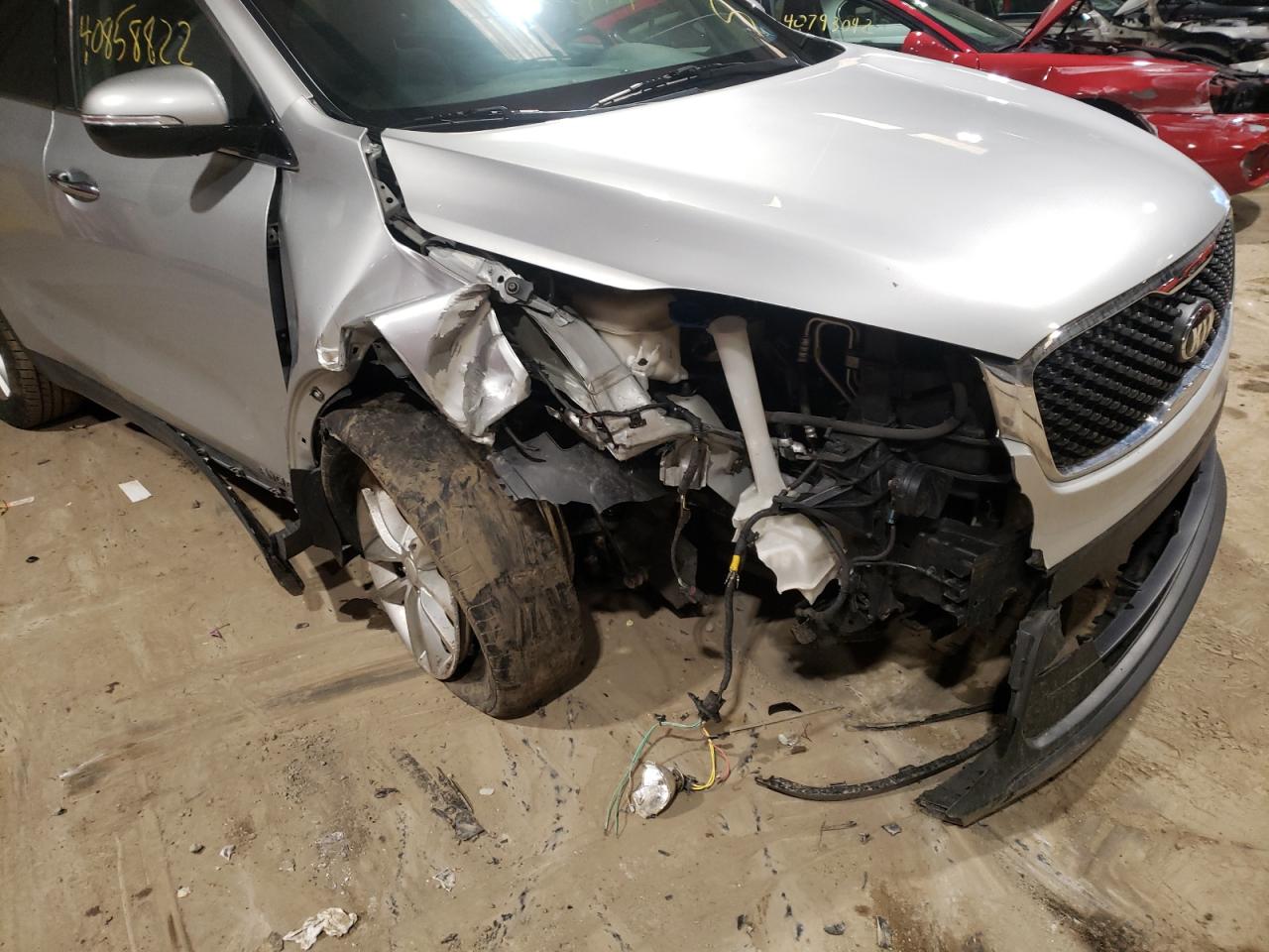 Photo 9 from auction – 2016 KIA SORENTO LX with VIN 5XYPGDA53GG104384