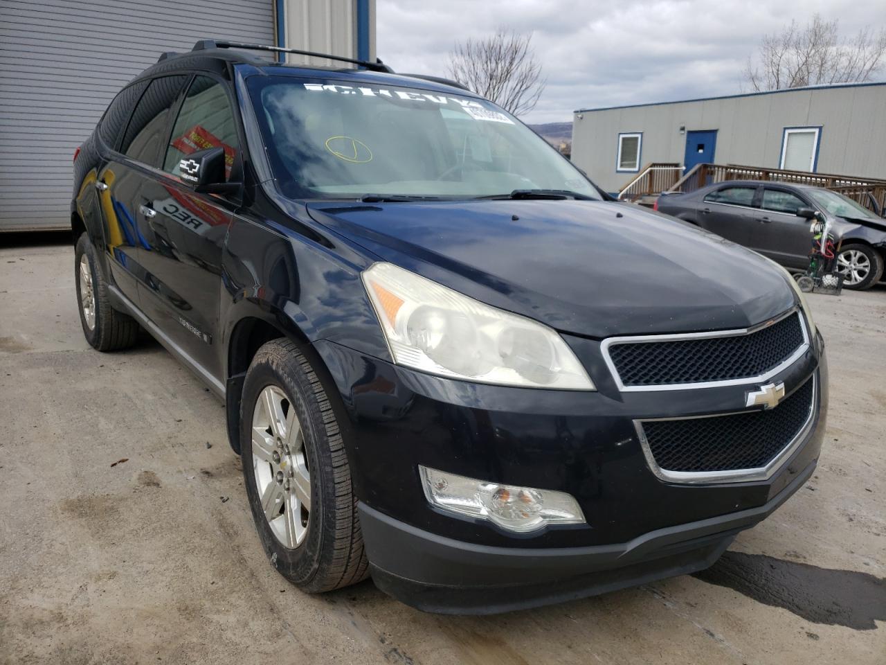 CHEVROLET TRAVERSE L 2009 with VIN 1GNEV23D69S177890 - Photo from auction