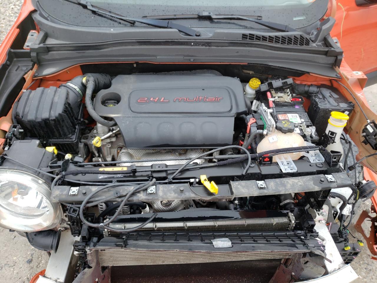 Photo 7 from auction – 2016 JEEP RENEGADE S with VIN ZACCJBAT3GPC70293
