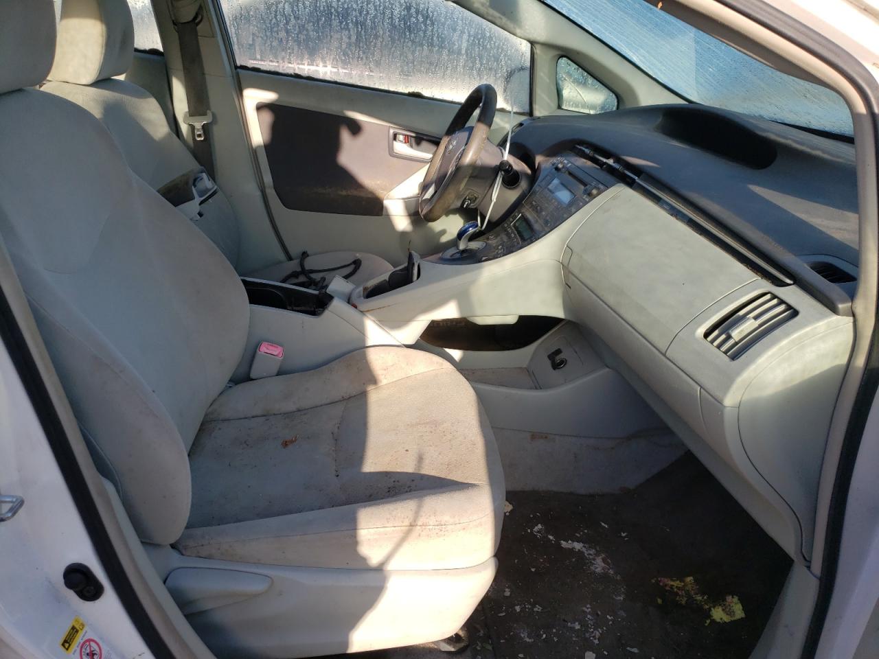 Photo 5 from auction – 2010 TOYOTA PRIUS with VIN JTDKN3DUXA0100276
