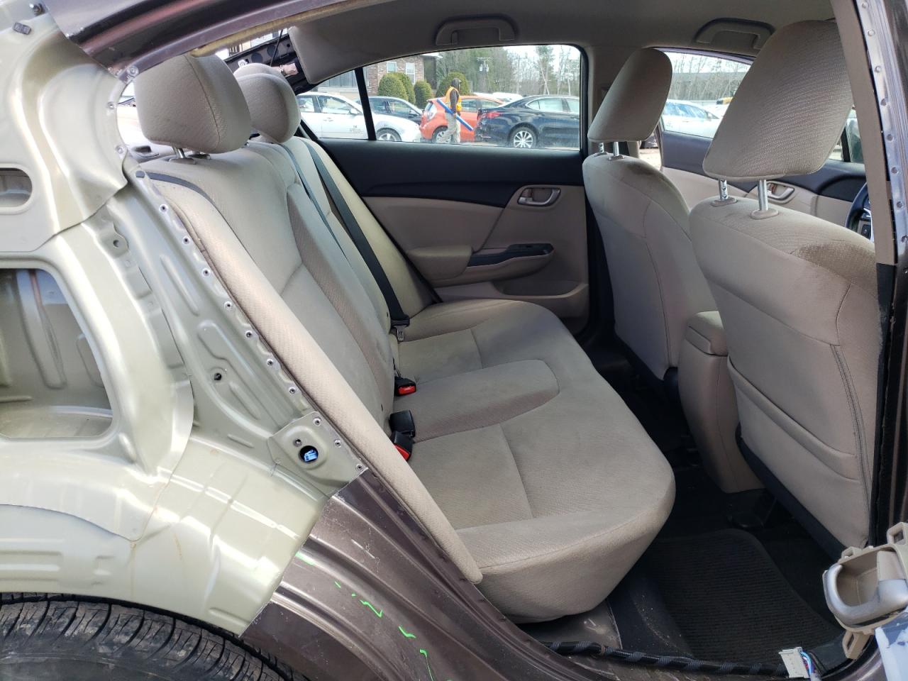 Photo 6 from auction – 2013 HONDA CIVIC LX with VIN 2HGFB2F57DH572222