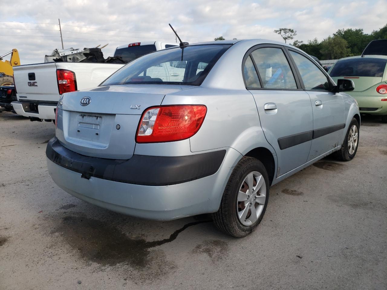 Photo 4 from auction – 2009 KIA RIO BASE with VIN KNADE223396447533