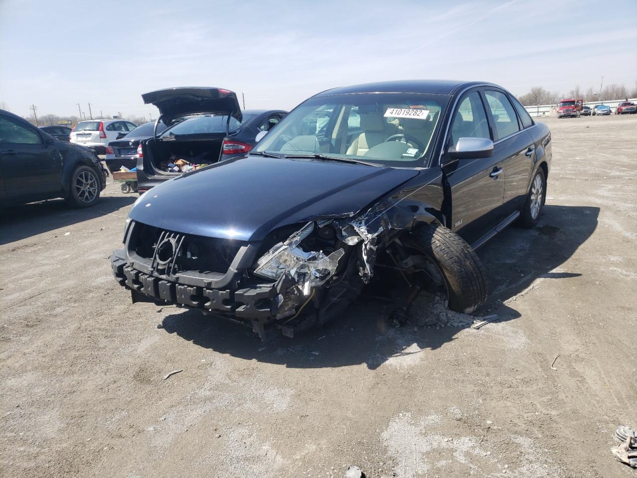 Photo 2 from auction – 2008 MERCURY SABLE LUXU with VIN 1MEHM40W28G601110