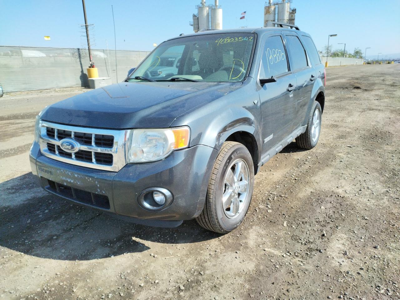 Photo 2 from auction – 2008 FORD ESCAPE XLT with VIN 1FMCU03138KB51254