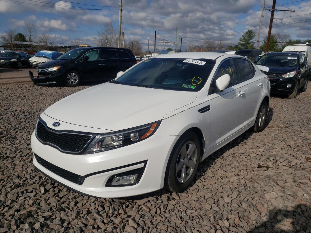 Photo 2 from auction – 2015 KIA OPTIMA with VIN 5XXGM4A79FG504317