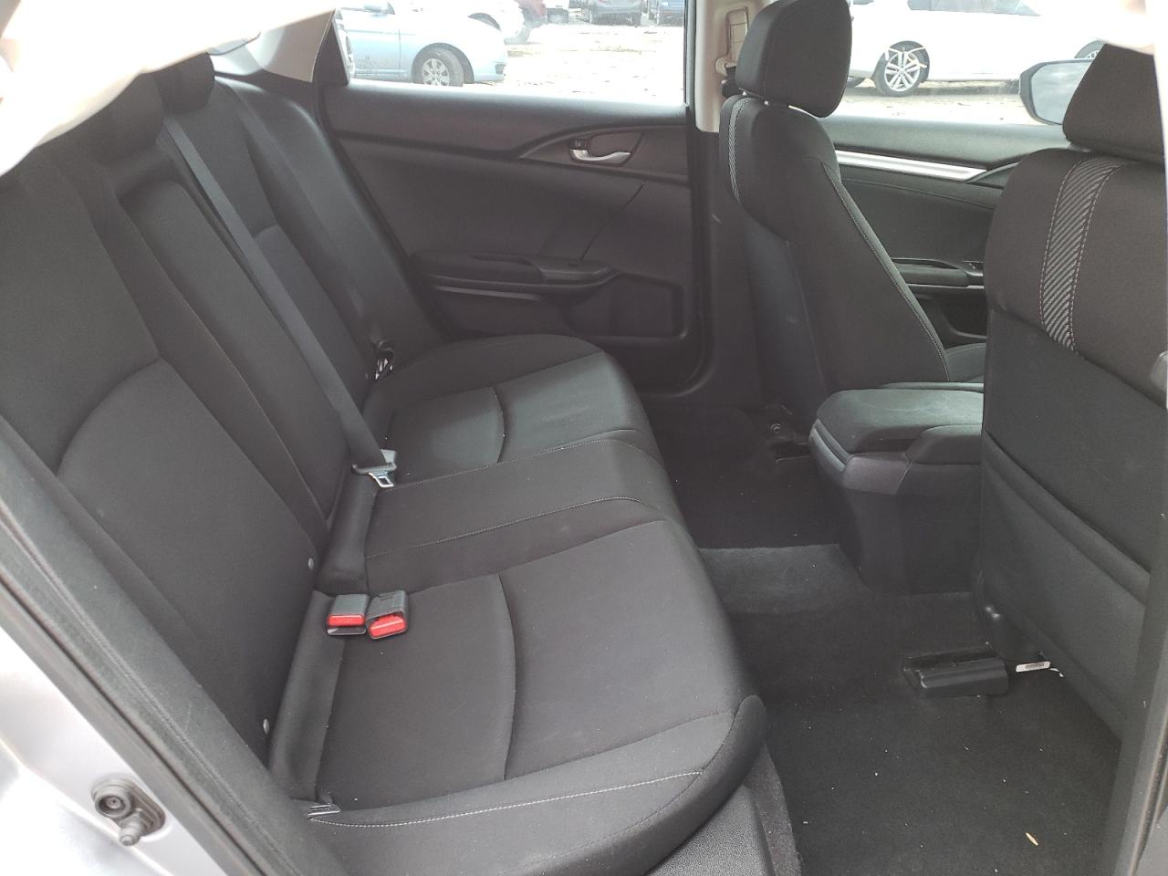 Photo 6 from auction – 2016 HONDA CIVIC EX with VIN 19XFC2F86GE230315