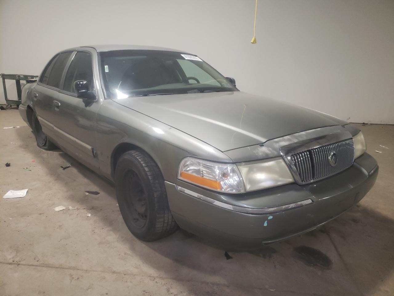 MERCURY MARQUIS 2003 with VIN 2MEFM74W83X627779 - Photo from auction