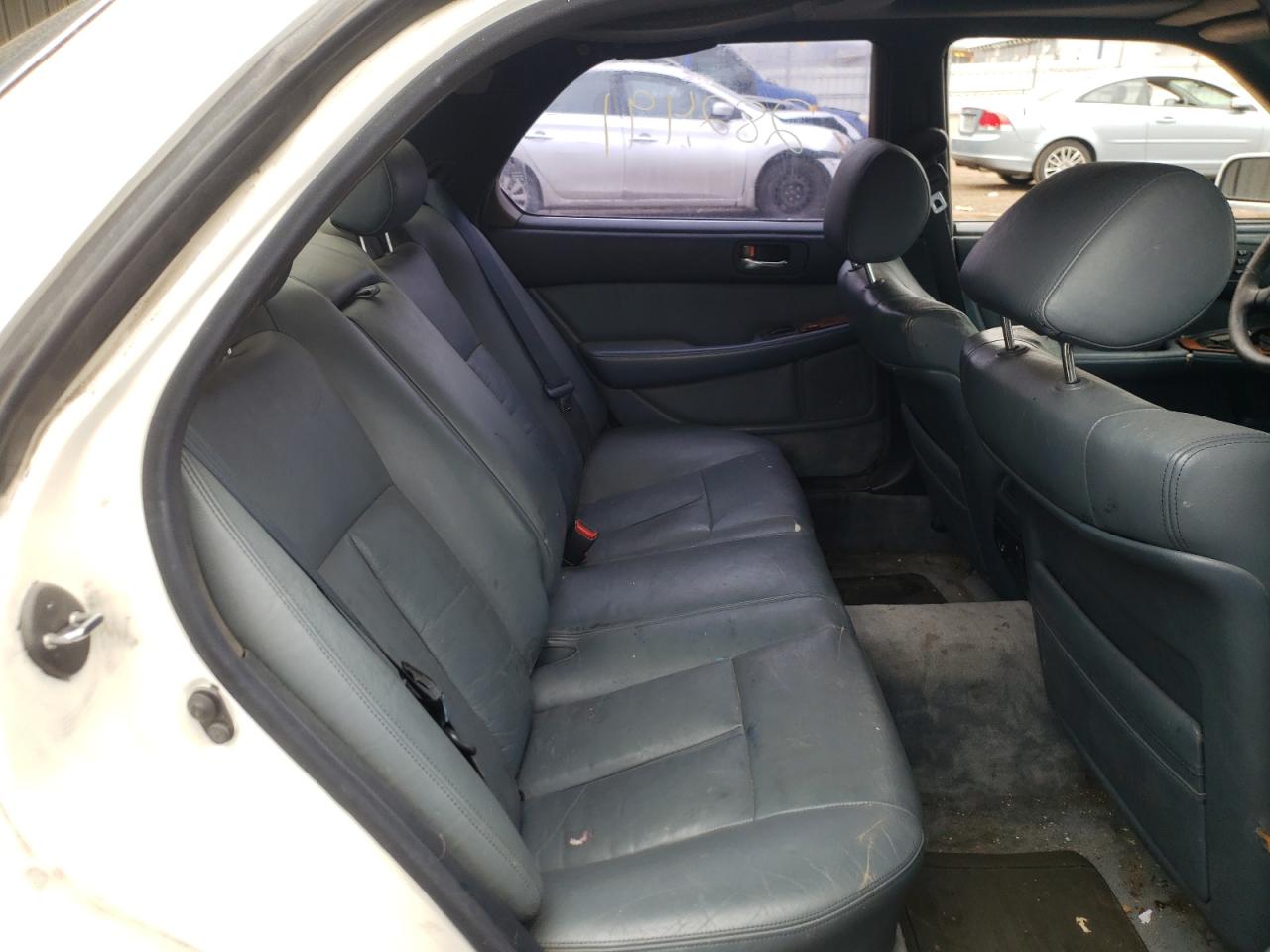 Photo 6 from auction – 1990 LEXUS LS 400 with VIN JT8UF11E6L0040229