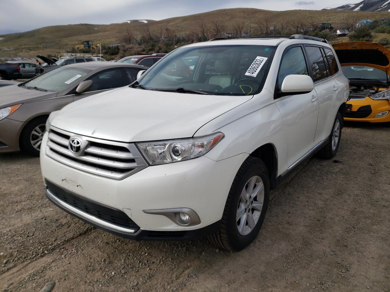 Photo 2 from auction – 2012 TOYOTA HIGHLANDER with VIN 5TDBK3EH9CS130377
