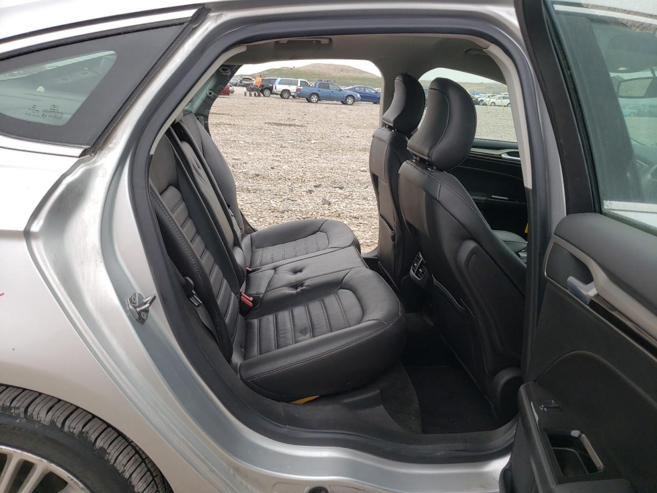 Photo 6 from auction – 2016 FORD FUSION SE with VIN 3FA6P0T95GR246462
