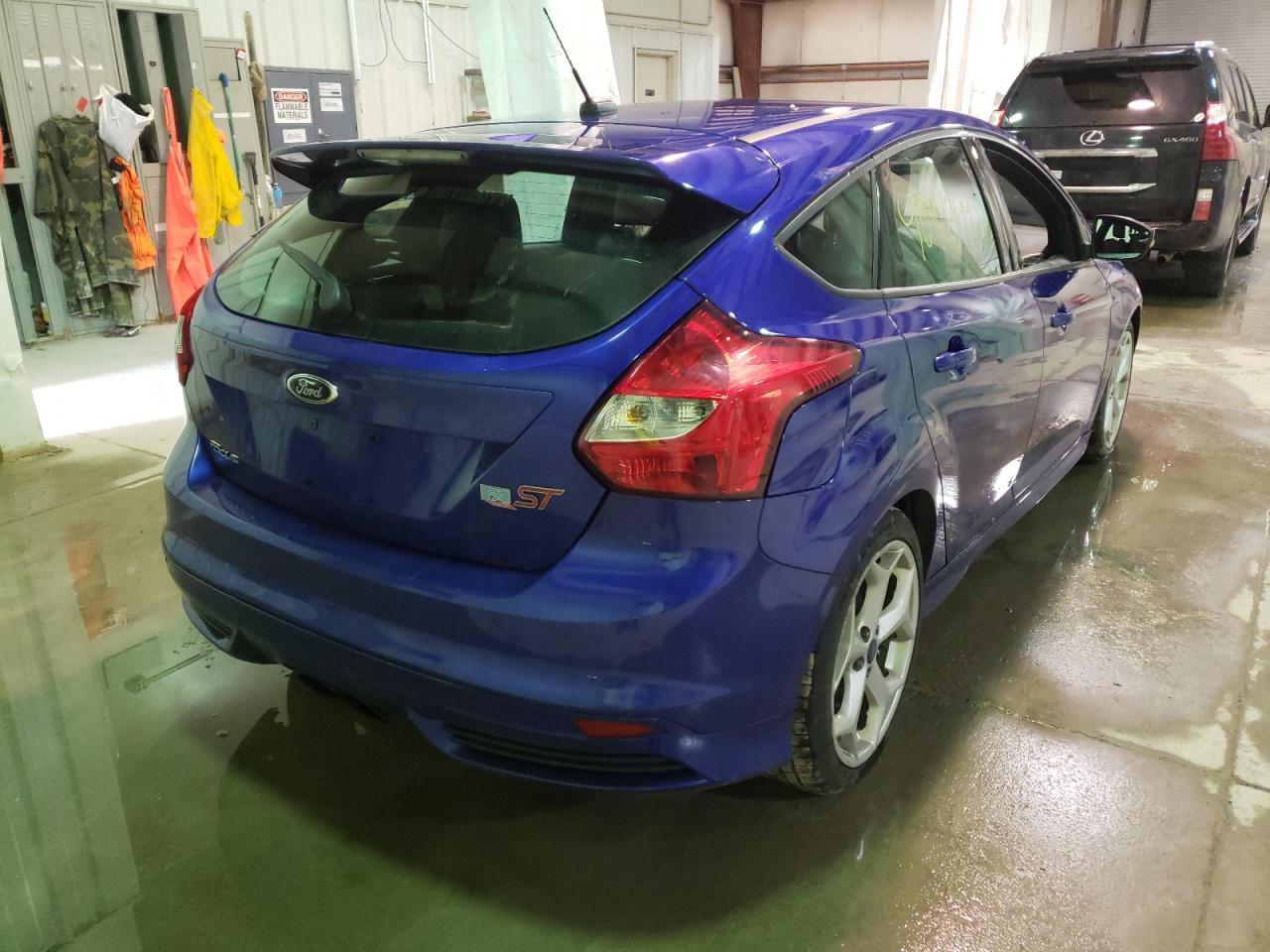 Photo 4 from auction – 2013 FORD FOCUS ST with VIN 1FADP3L92DL185669
