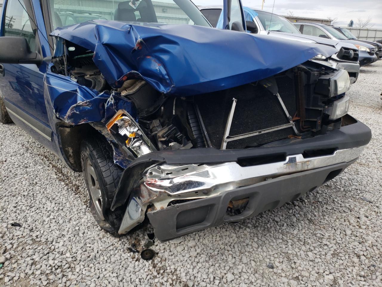 Photo 9 from auction – 2004 CHEVROLET SILVERADO with VIN 1GCEC14XX4Z334788