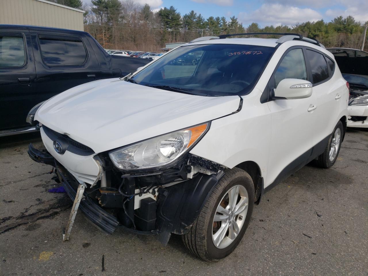 Photo 2 from auction – 2013 HYUNDAI TUCSON GLS with VIN KM8JUCAC2DU693084