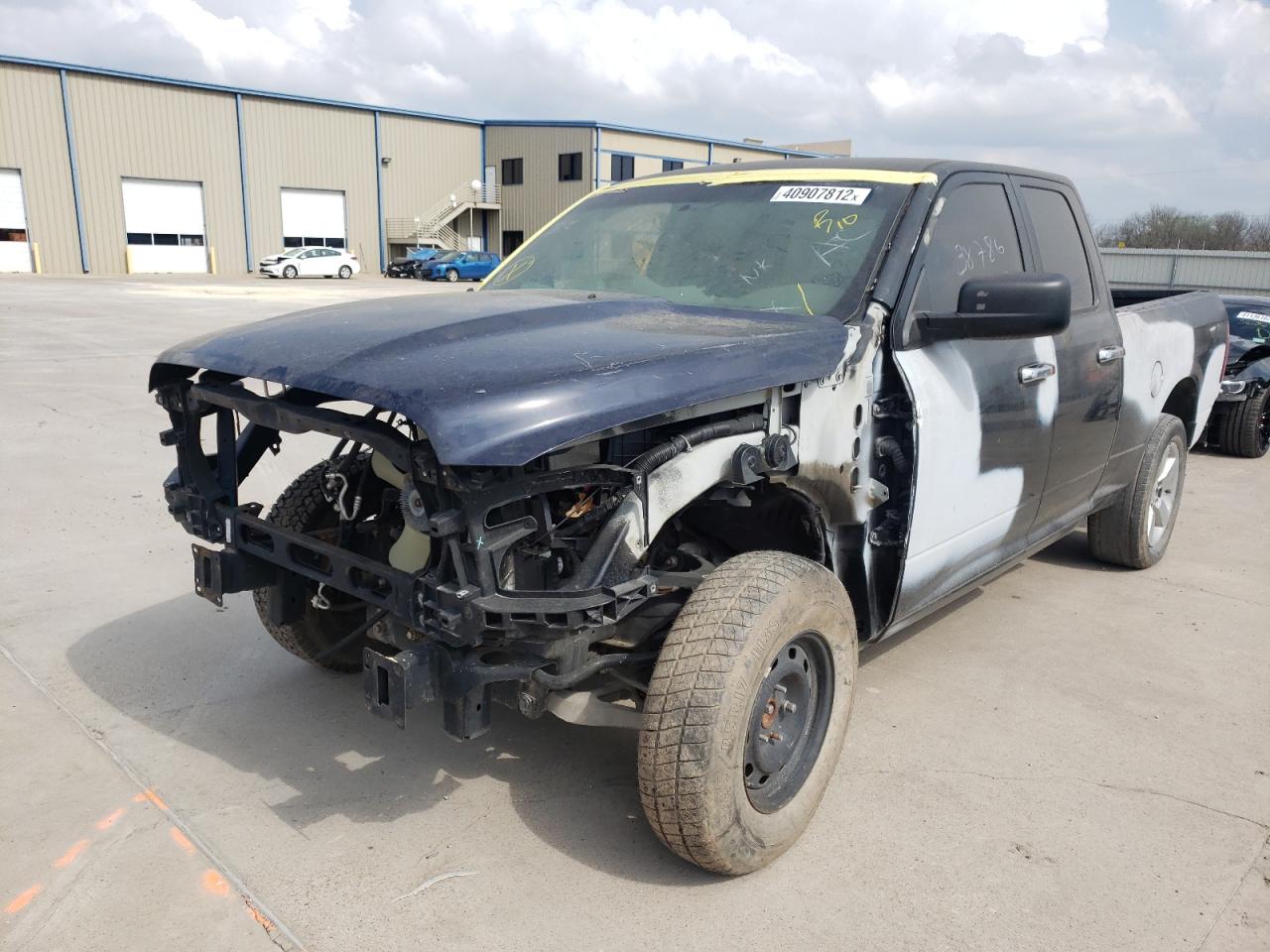 Photo 2 from auction – 2015 RAM 1500 SLT with VIN 1C6RR6GT3FS589453
