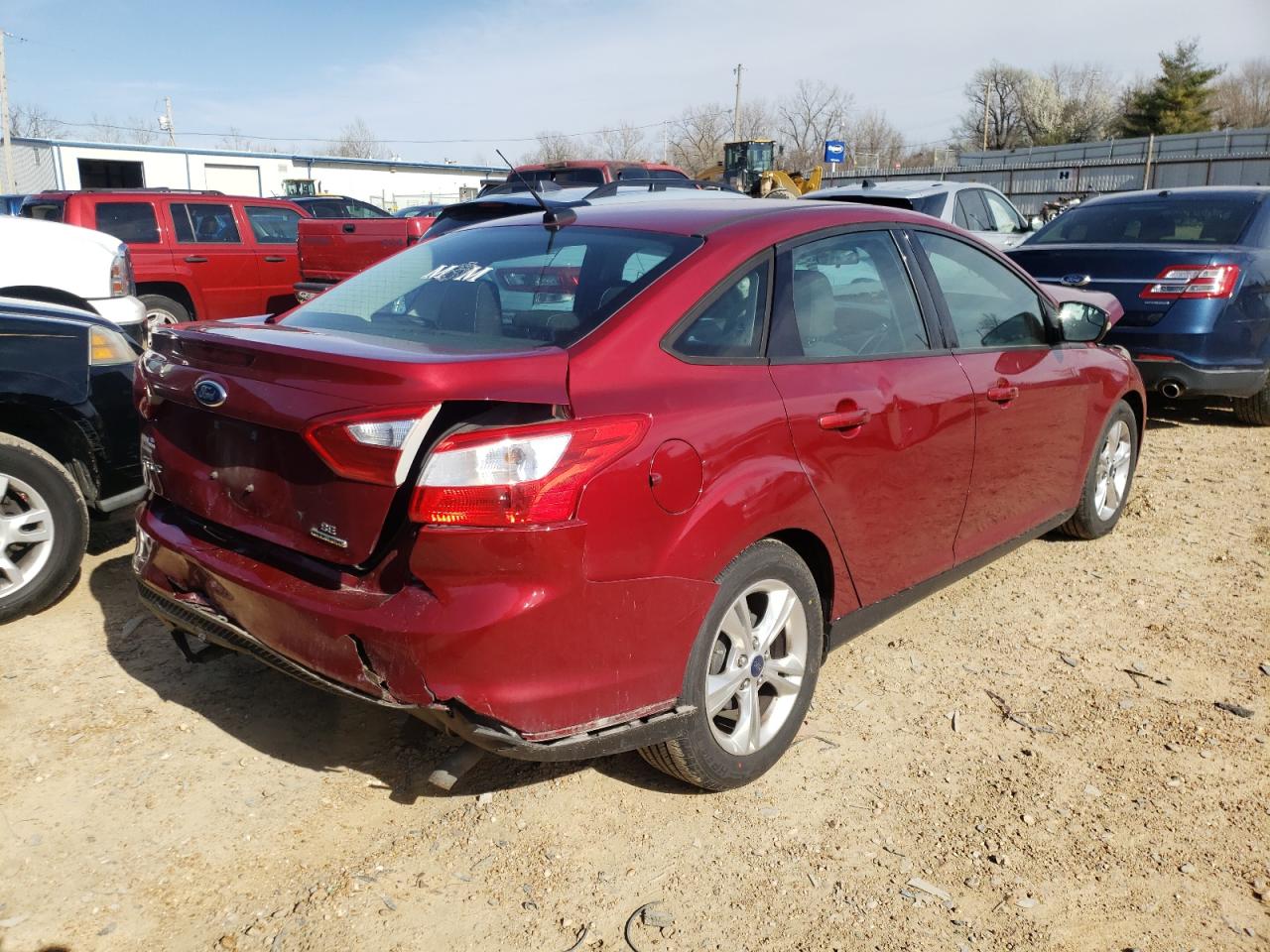 Photo 4 from auction – 2014 FORD FOCUS SE with VIN 1FADP3F25EL242009