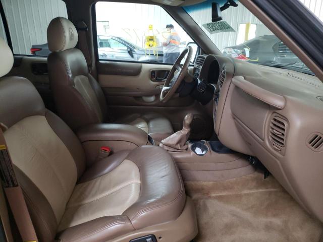 Photo 5 from auction – 2000 CHEVROLET BLAZER with VIN 1GNDT13W8Y2370229
