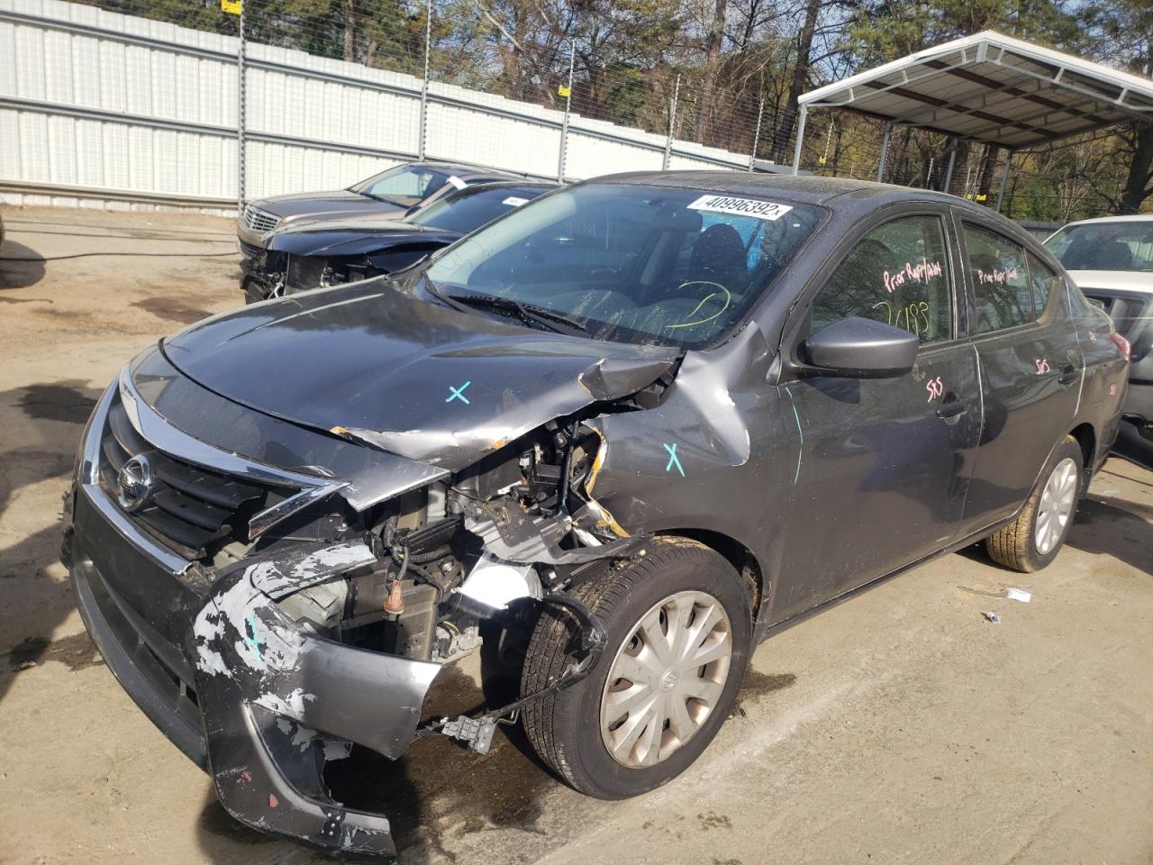 Foto 2 de la subasta – 2017 NISSAN VERSA S con VIN 3N1CN7AP1HL860185