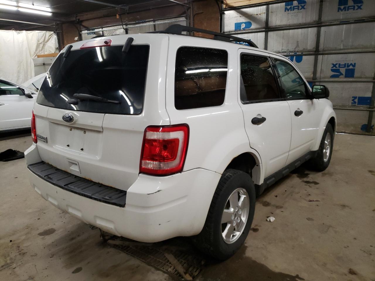 Photo 4 from auction – 2011 FORD ESCAPE XLT with VIN 1FMCU0D75BKC30483