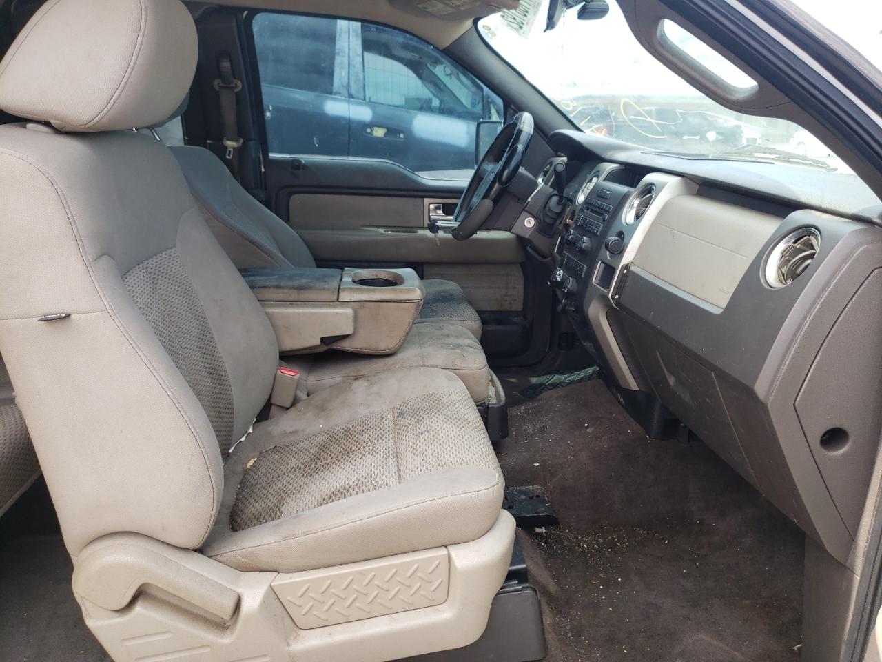 Photo 5 from auction – 2010 FORD F150 SUPER with VIN 1FTEX1C8XAFC24612