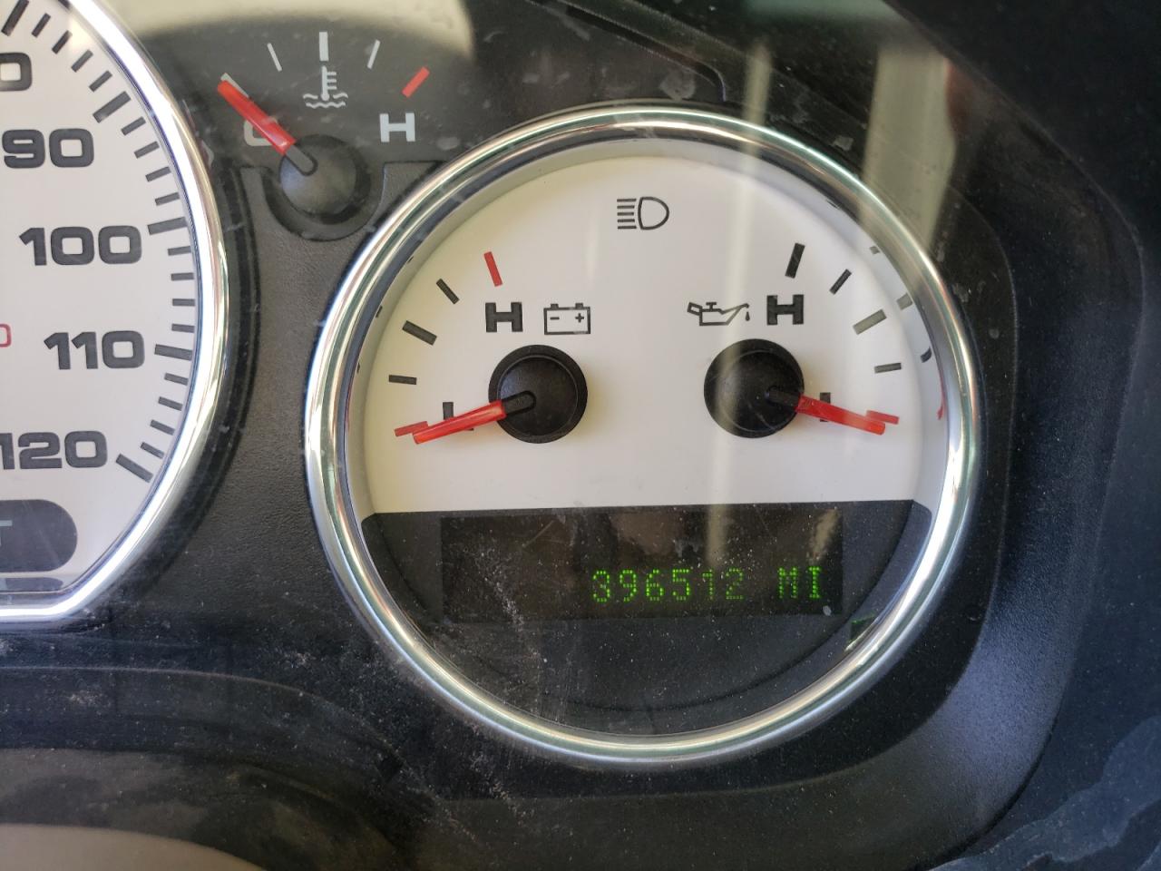 Photo 8 from auction – 2004 FORD F150 with VIN 1FTPX14504NB80112